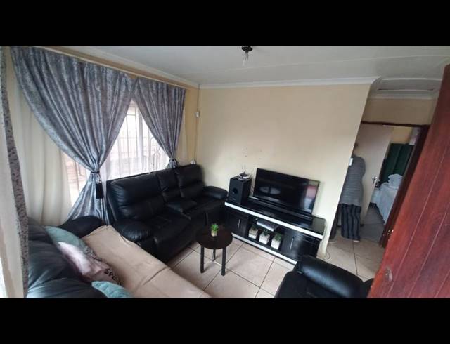 2 BEDROOM HOUSE FOR SALE IN DANVILLE